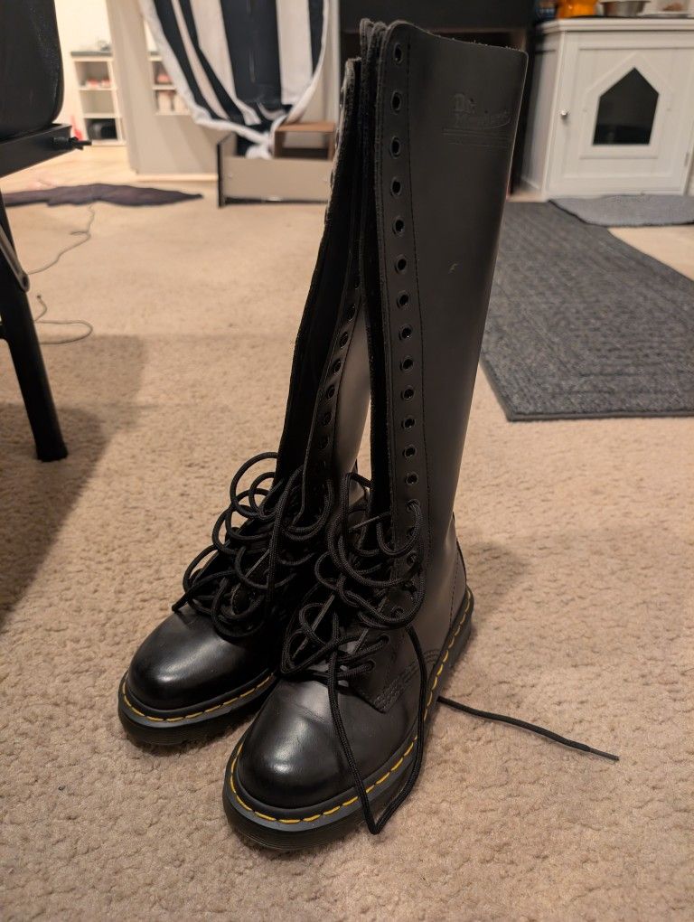 Dr Martens 9663 Knee High Boots