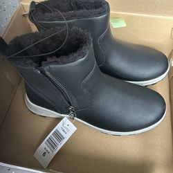 khombu boots Women’s Size 6