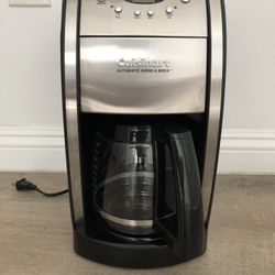 CUISINART GRIND & BREW 12 CUP AUTOMATIC COFFEEMAKER WITH BRUSHED METAL ITALIAN STYLING