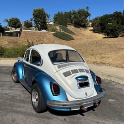 1972 Volkswagen Beetle • Hatchback 2D