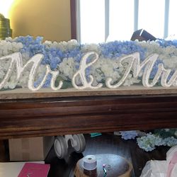 Mr And Mrs Sign/ Wedding Decor