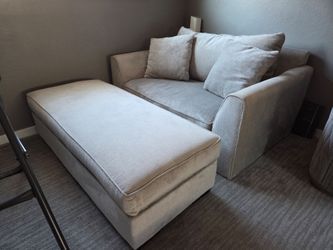 Living Spaces Chair 1/2 Plus Ottoman