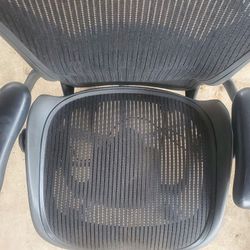 Herman Miller Aeron Chair 