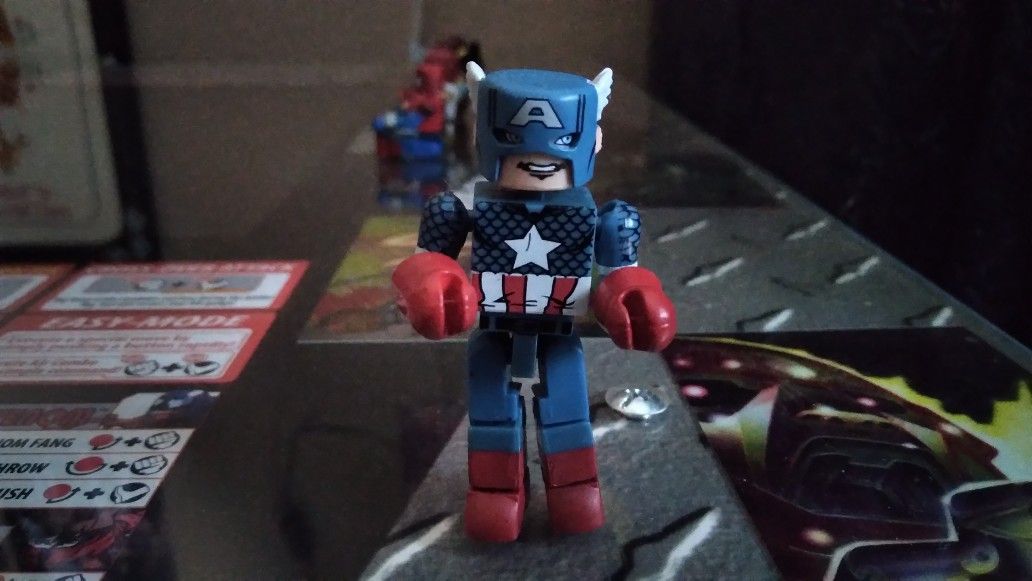 Marvel Mini-Mates: Captain America