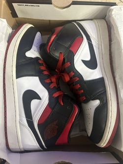 Air Jordan 1 Mid 