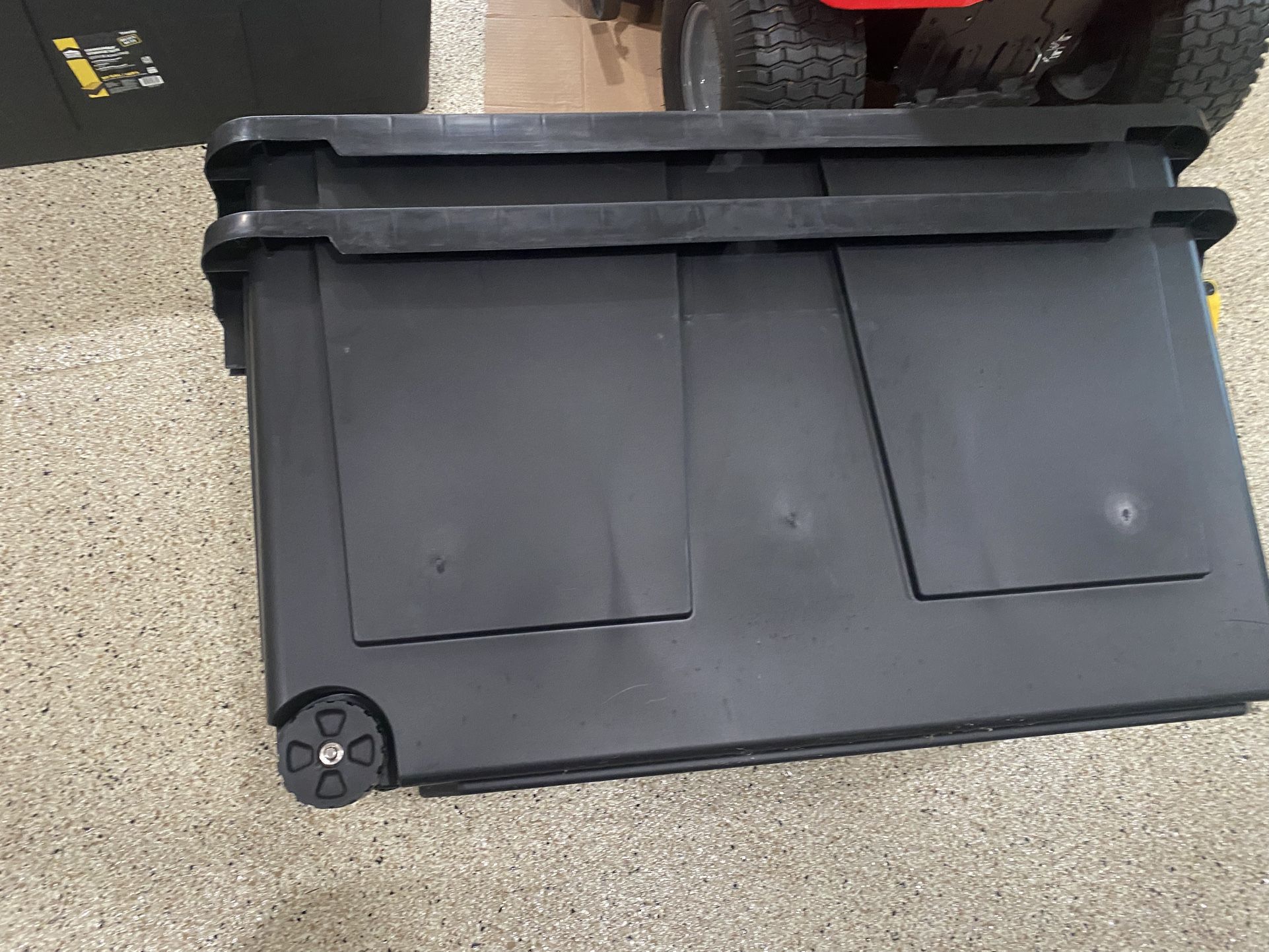 Commander Latching Tote.