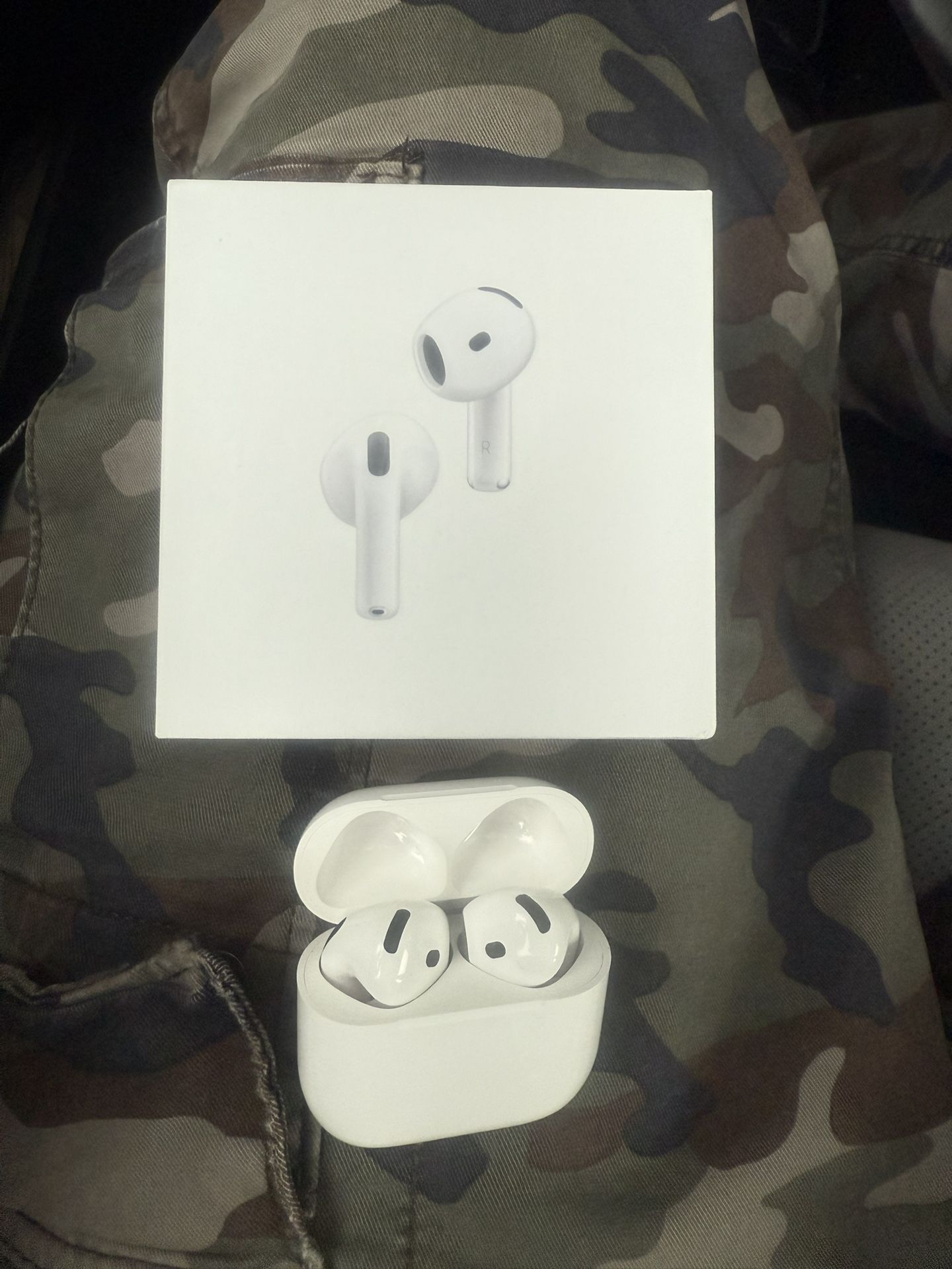 AirPods 4th Generation Flawless Condition