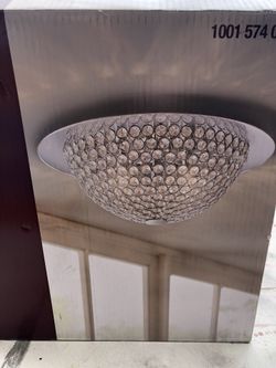 Home Decorations Collection 3 Light Flush Mount New In Box. 