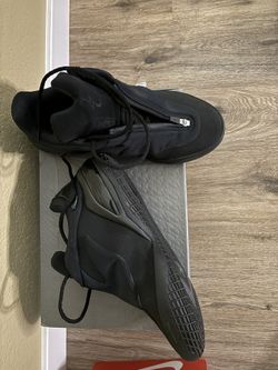 Shai G Converse Size 11.5