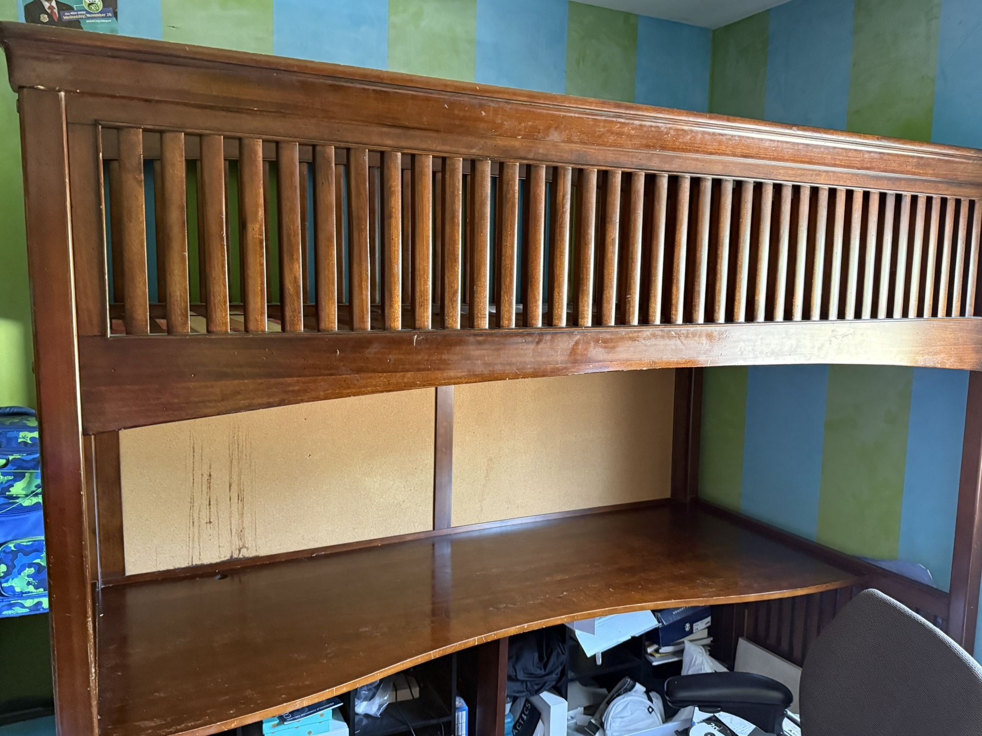Twin Size Wood Bunk Bed with Desk
