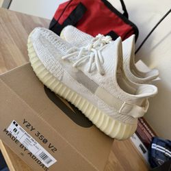 Yeezy 350 V2 Bone Men’s Sz 8.5