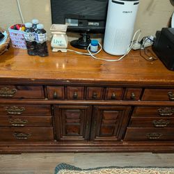 Dresser For Sale 