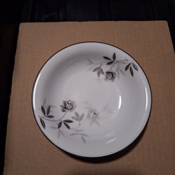 Beautiful Tea/Dessert Set of Noritake Rosamor Fine China