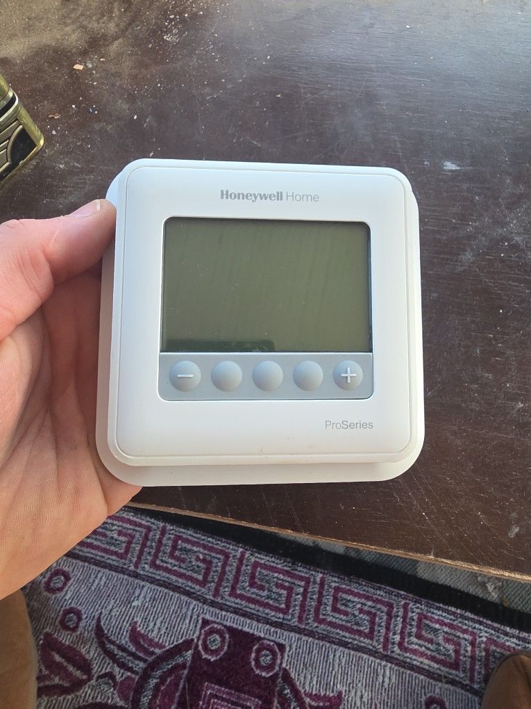 Honeywell T4 Pro Series