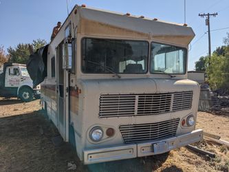 78 Winnebago Chieftain