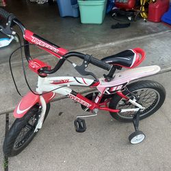Bicicleta para niño size 16 está como nueva