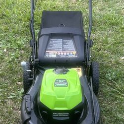 Greenworks 40V 20” Cordless Lawn Mower Battery + Charger + Bag • Like New Condition 
