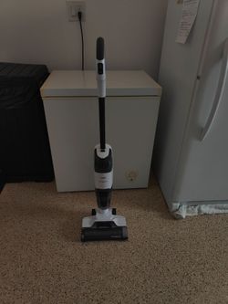 Tineco iFLOOR 2 Complete Wet Dry Vacuum, Hard Floor, Cordless
vacuums