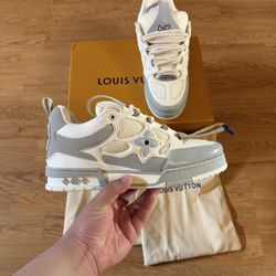 LV Skates In Light Grey