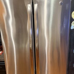 GE Energy Star French Door Refrigerator • 24.7 cu. ft. capacity