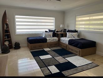 Bedroom set like new