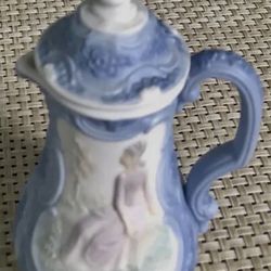 LLADRO 3.5” Mini Pitcher Daisa 1984 Blue porcelain