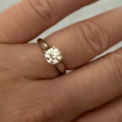 1 Carat Diamond Solitaire ring 