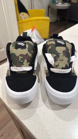 Boys vans size 4.5