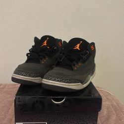 Night Stadium Jordan 3’s