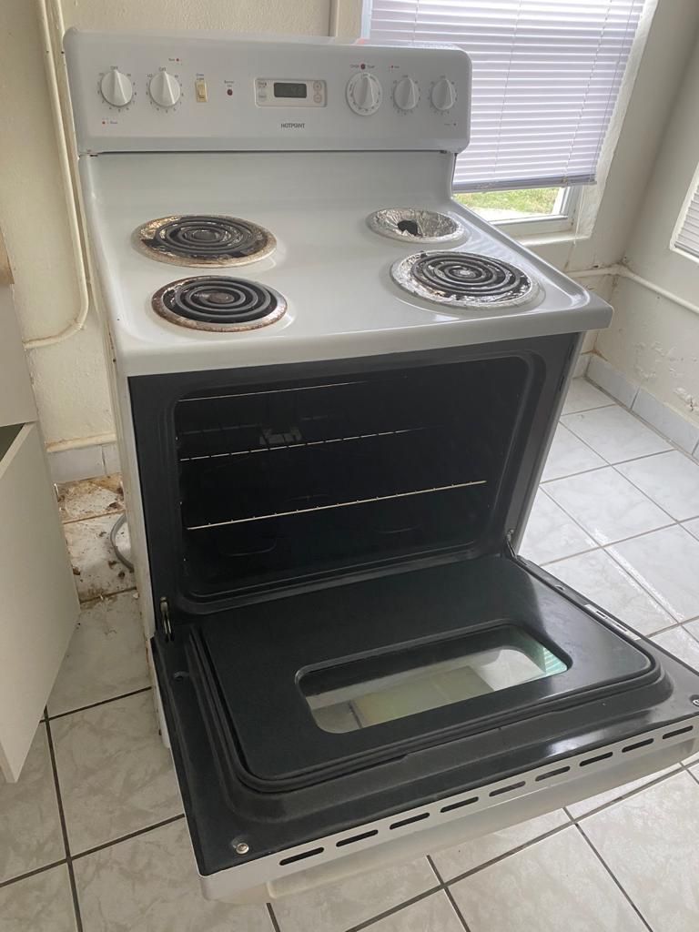 Refrigerator & Stove Combo for Sale in Miami Gardens, FL OfferUp