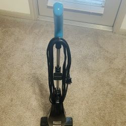 Eureka NES215A Vacuum Cleaner