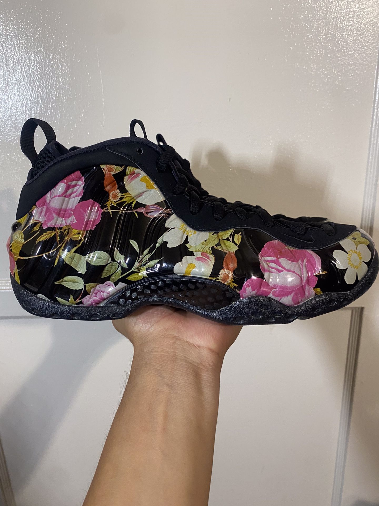 Nike Air Foamposite Floral Size 9