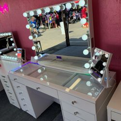 Sale!Sale!Sale !Brand New vanity Sets With Lighted 13 Drawers Desk And Big Bluetooth Led mirror,2 Left 