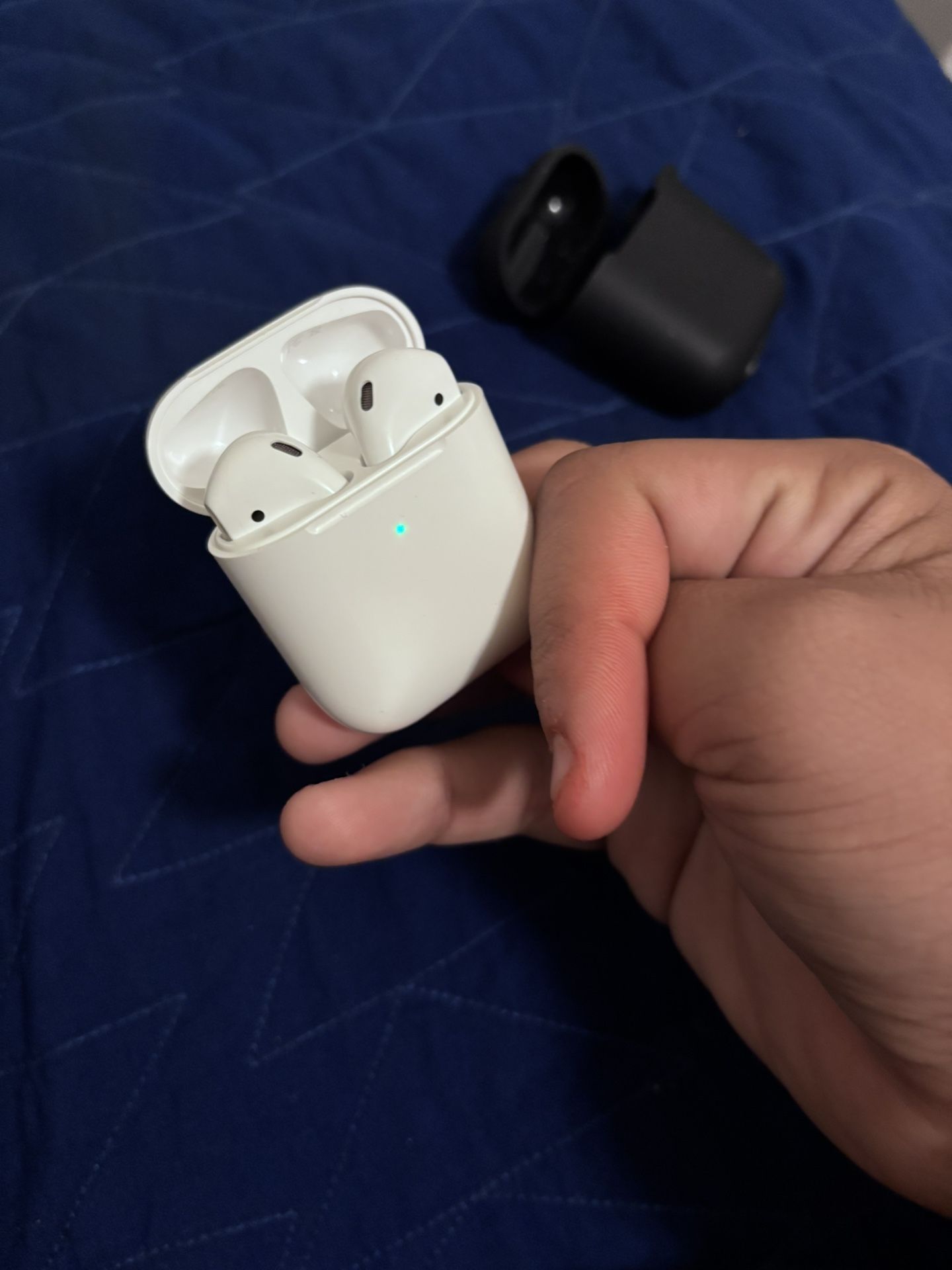 Selling AirPods Gemeration 2