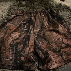 EE shorts size medium