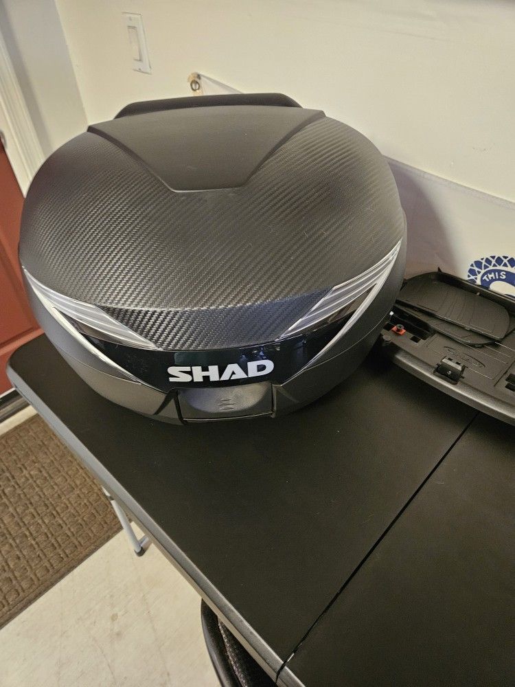 SHAD 39 Liter Motorcycle Top Case