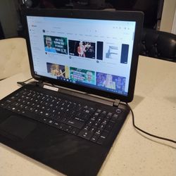 laptop toshiba, Windows 10, webcam, clean system, everything works, 4 gb. ram, 500 gb. h.d. no issues, pick up only, no delivery. Almeda mall area. 