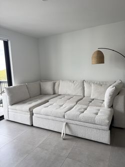 Beautiful Sleeper Couch 🛋️