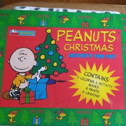 New Peanuts  Christmas Activity Set
