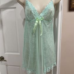 INTIMATES Aqua All Floral Lace Short Nightgown Size M. Sexy.