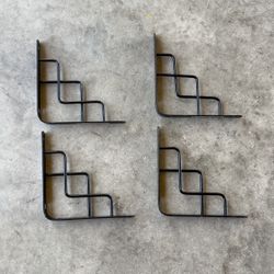 Four 8” Celtic Step Bracket 