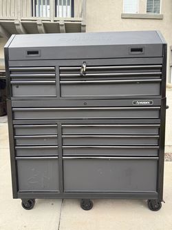 Husky Tool Chest and Cabinet Combo
