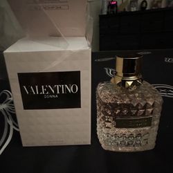 Valentino Gold Or Roma Perfume
