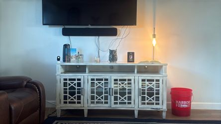 Tv stand