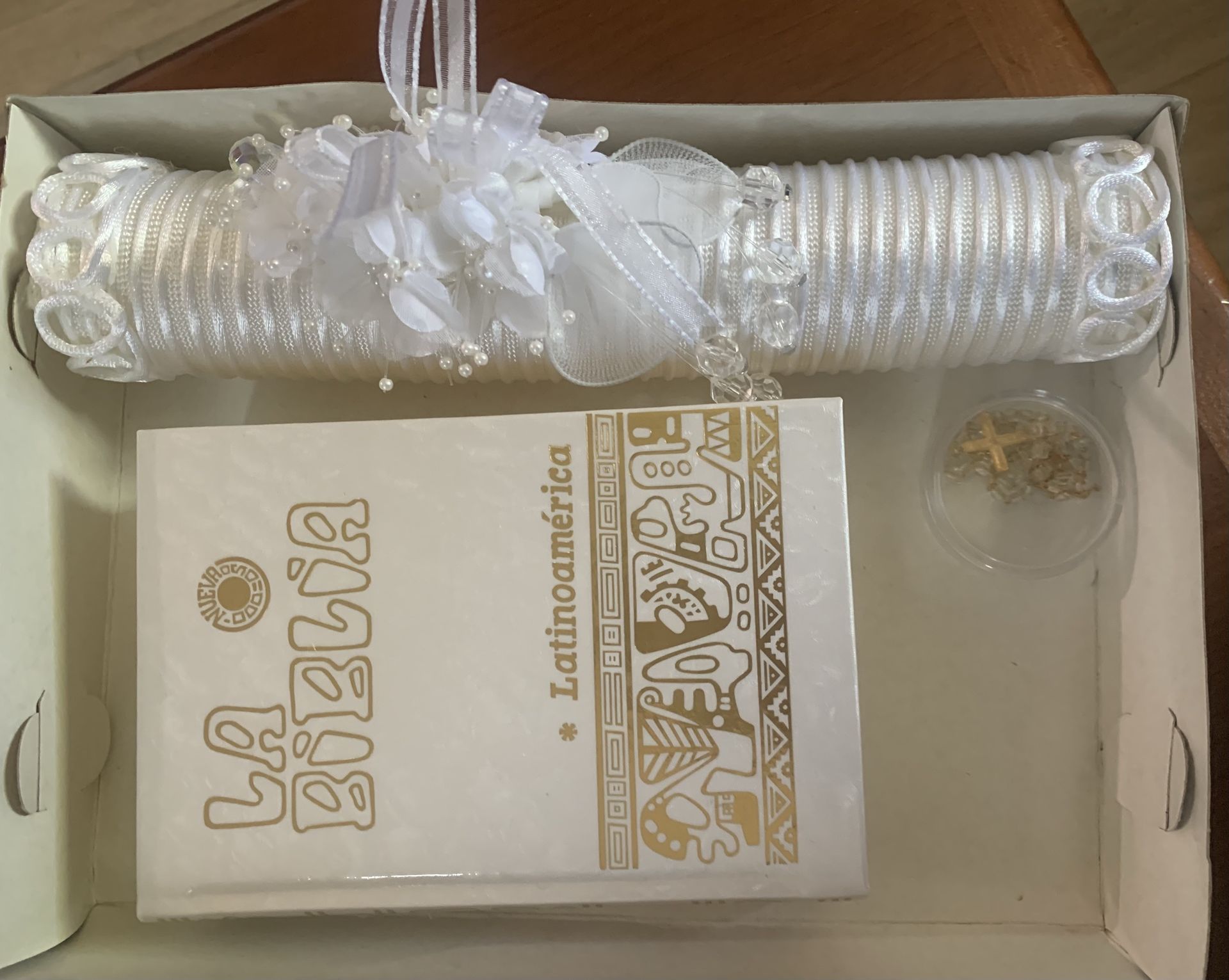 First Communion Set – “La Biblia” with Rosary (New)