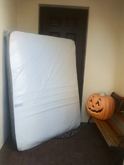 TWIN-FULL-QUEEN-KING MATTRESS ⭐ Comes with box spring all Brand New. WE HAVE ALL SIZE ..⭐TWIN ⭐-FULL-⭐ ⭐-QUEEN⭐-KING- ⭐ We deliver everywhere.. 😊