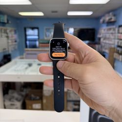 Apple Watch 41mm Silver screen original black band like new 