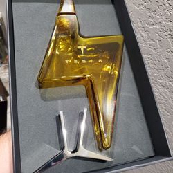 Tesla Decanter (Empty)