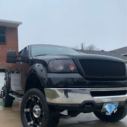 4x4 2007 Black F150 XLT 5.4 