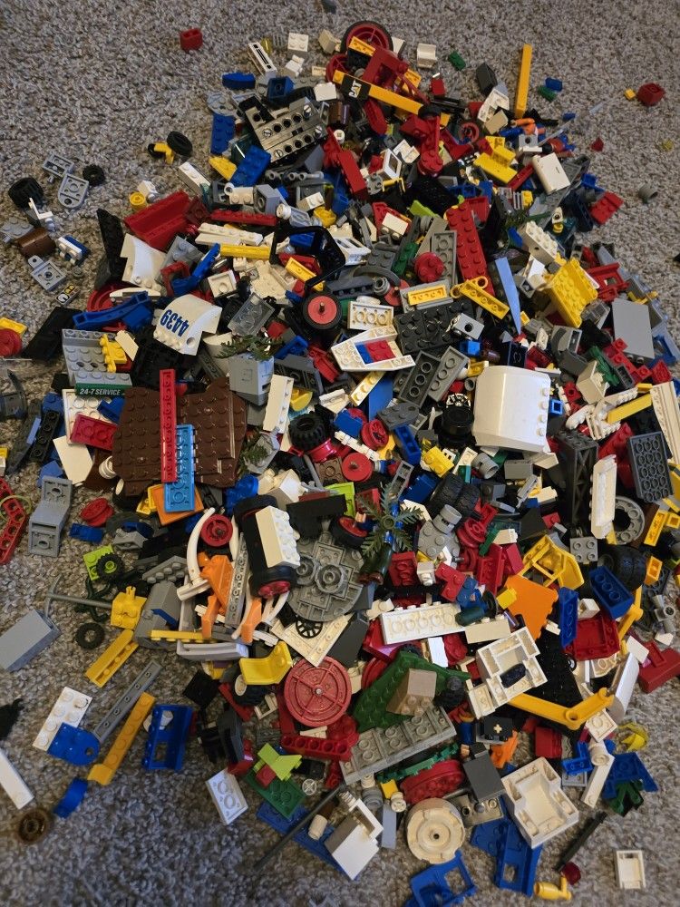 Lego 5.5 Lb.